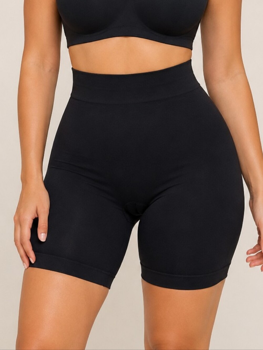 SKIMS SEAMLESS SCULPTING Body Shaper Shorts Small/Medium Oynx Black NWOT